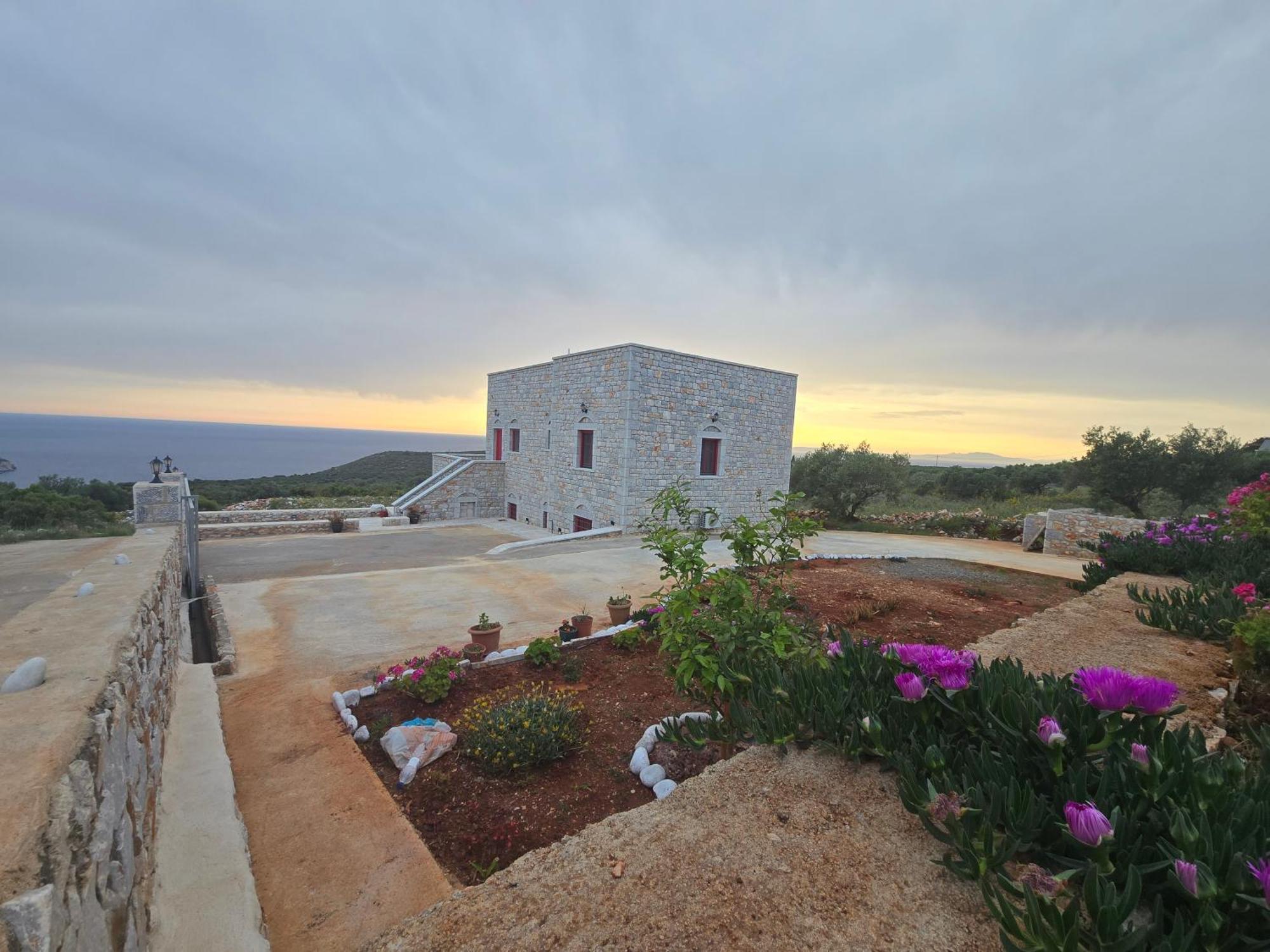 Sugar Stone House 2 Apartment Pyrgos Dirou Ngoại thất bức ảnh